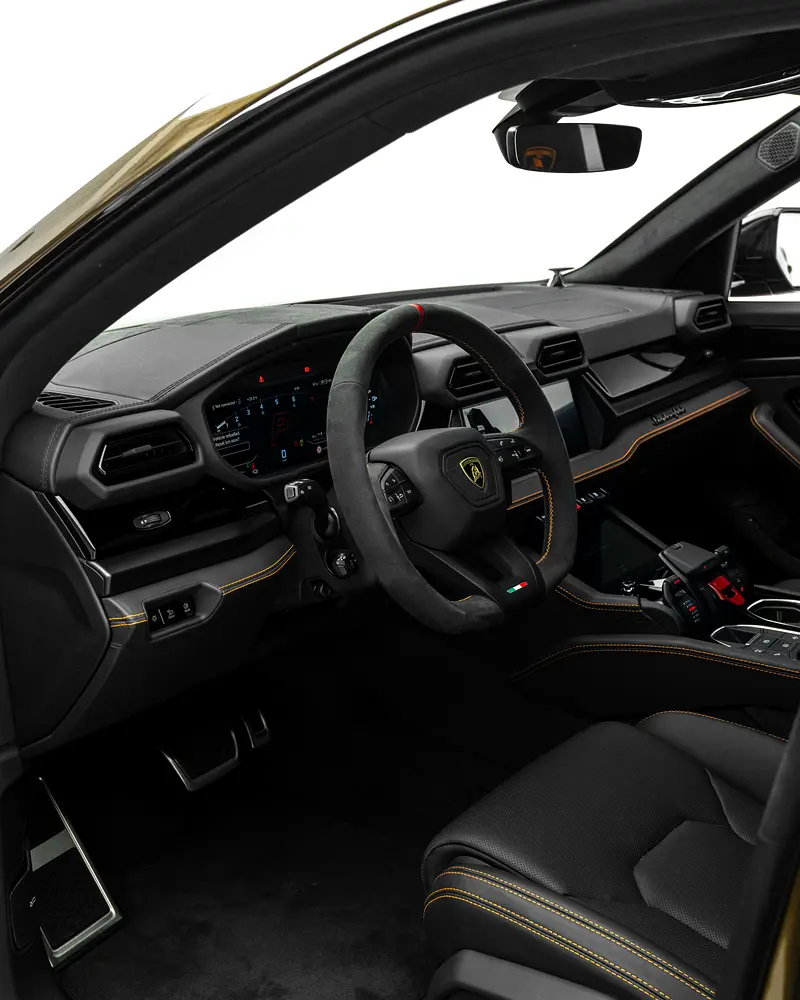 2025 Lamborghini Urus SE | Brand New - Image 13