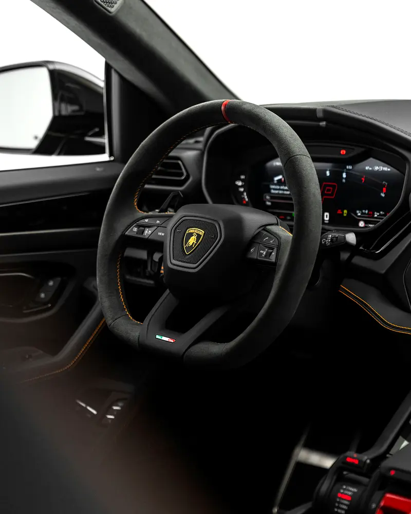 2025 Lamborghini Urus SE | Brand New - Image 15