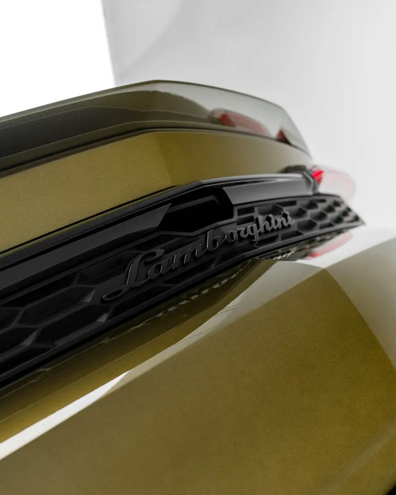 2025 Lamborghini Urus SE | Brand New - Image 9
