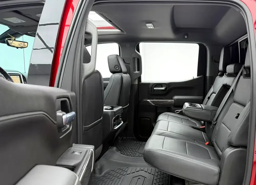 2021 Chevrolet Silverado ,Warranty ,Full Service History ,American Spec - Image 16