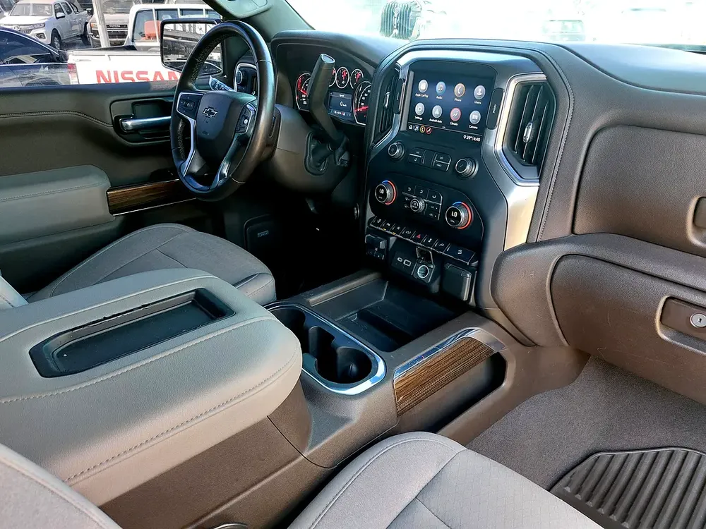 2020 Chevrolet Silverado High Country LT - GCC - Image 11