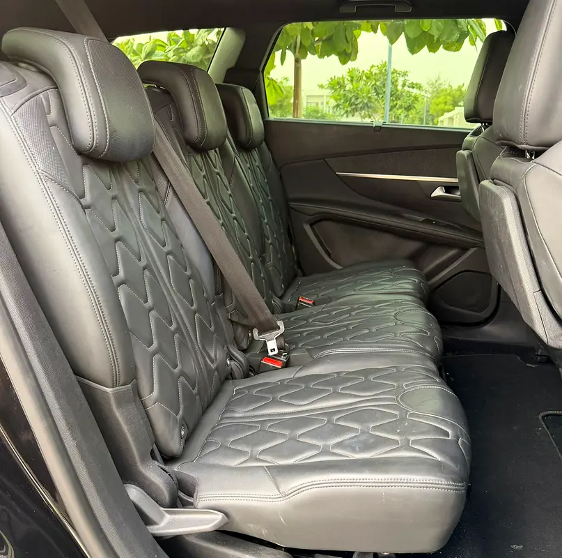 Peugeot 5008 GT Line 2020 - GCC Specs - Excellent Condition - Image 12