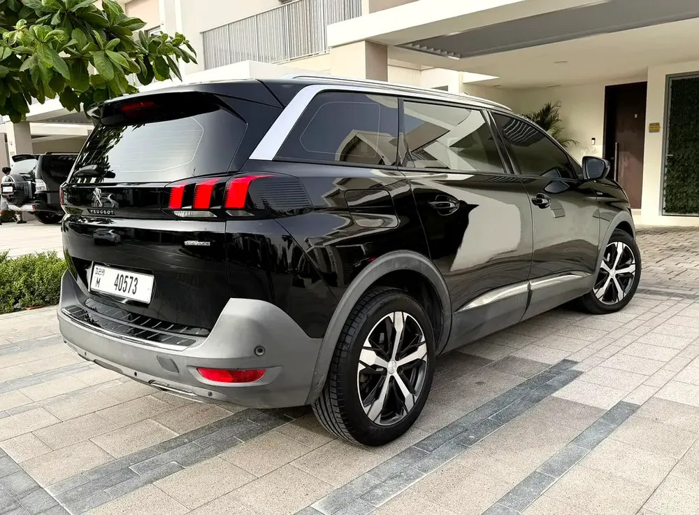 Peugeot 5008 GT Line 2020 - GCC Specs - Excellent Condition - Image 8