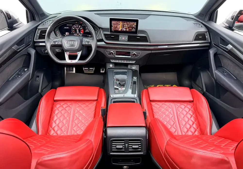 2018 Audi SQ5 Quattro, Full Service History, Carbon Fiber Interior, Excellent Condition, GCC - Image 14