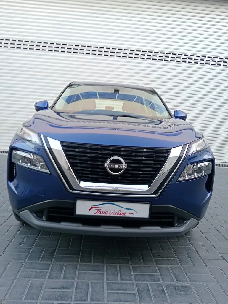 2023 Nissan X-Trail S - GCC Specs - Like New! - Image 12