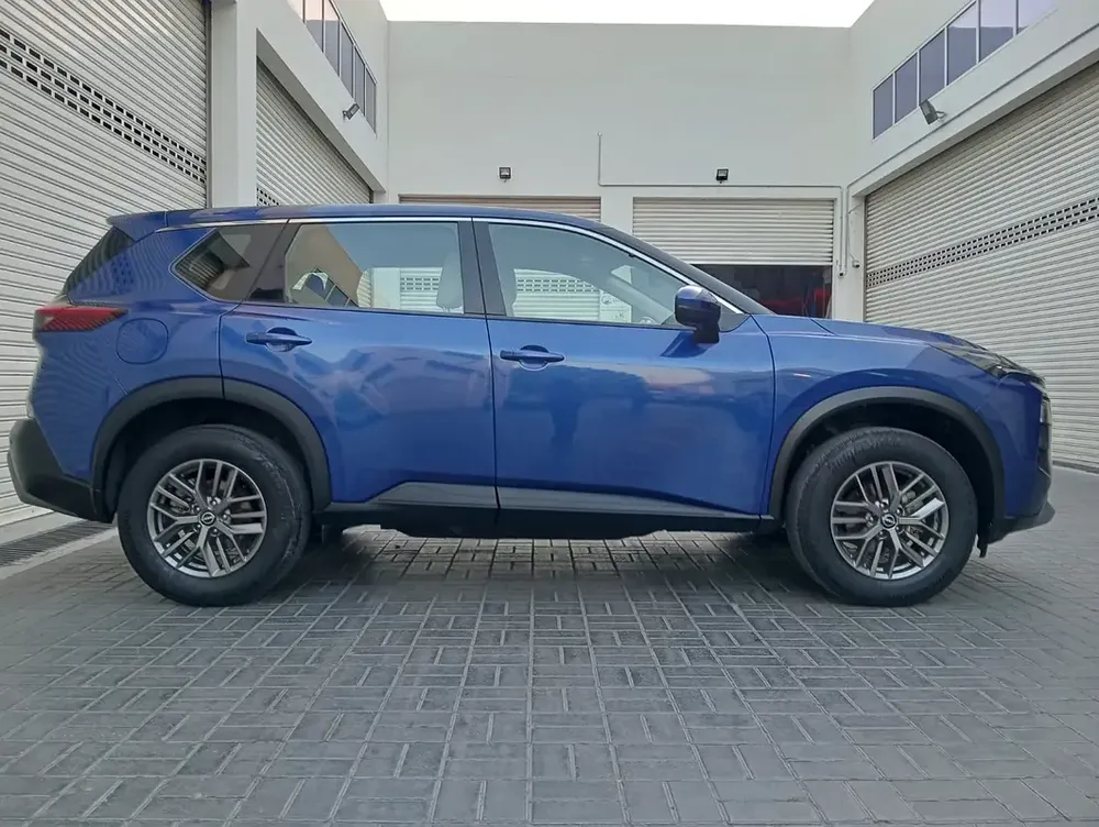 2023 Nissan X-Trail S - GCC Specs - Like New! - Image 4