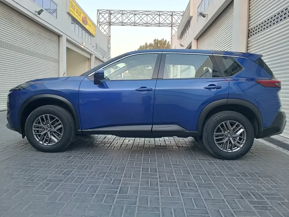 2023 Nissan X-Trail S - GCC Specs - Like New! - Image 5