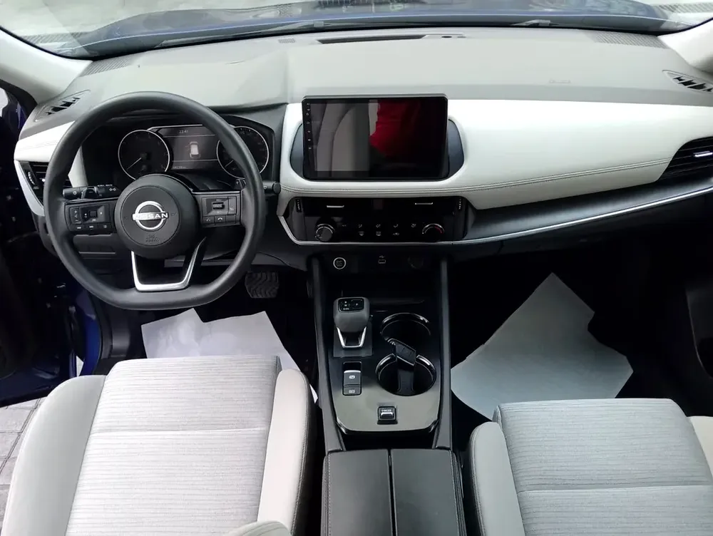 2023 Nissan X-Trail S - GCC Specs - Like New! - Image 6