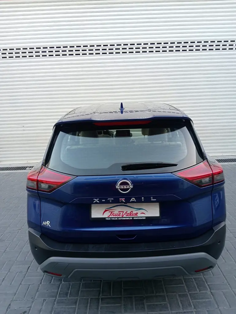2023 Nissan X-Trail S - GCC Specs - Like New! - Image 8