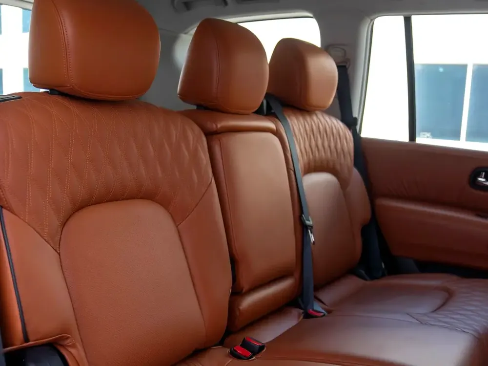 2022 ll Nissan patrol Le Platinum V8 ll 400 Hp ll Warranty And Service History Available ll Gcc - Image 14