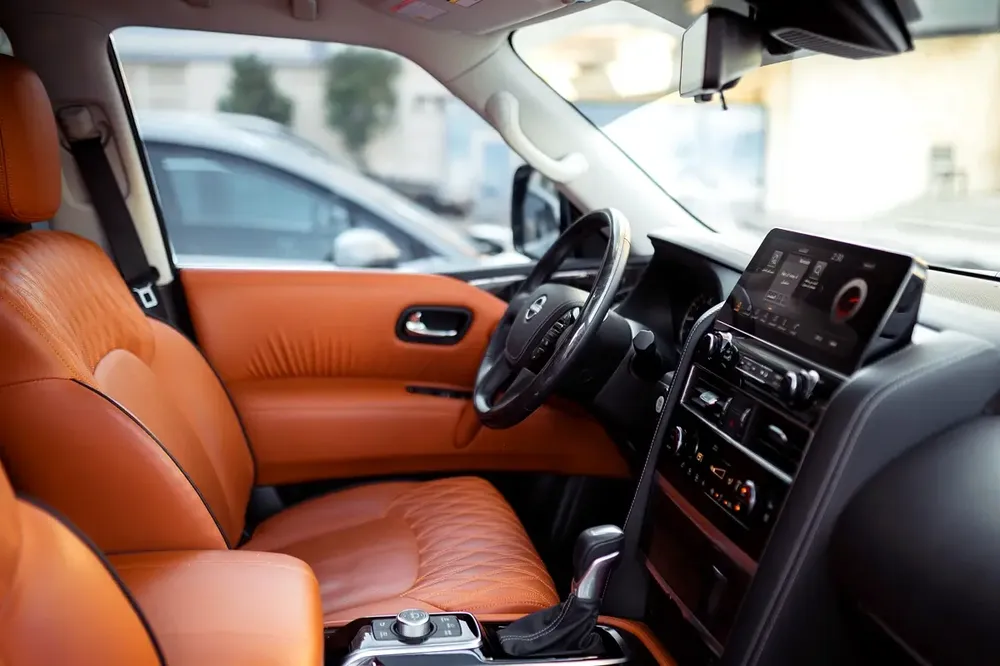 2022 ll Nissan patrol Le Platinum V8 ll 400 Hp ll Warranty And Service History Available ll Gcc - Image 6