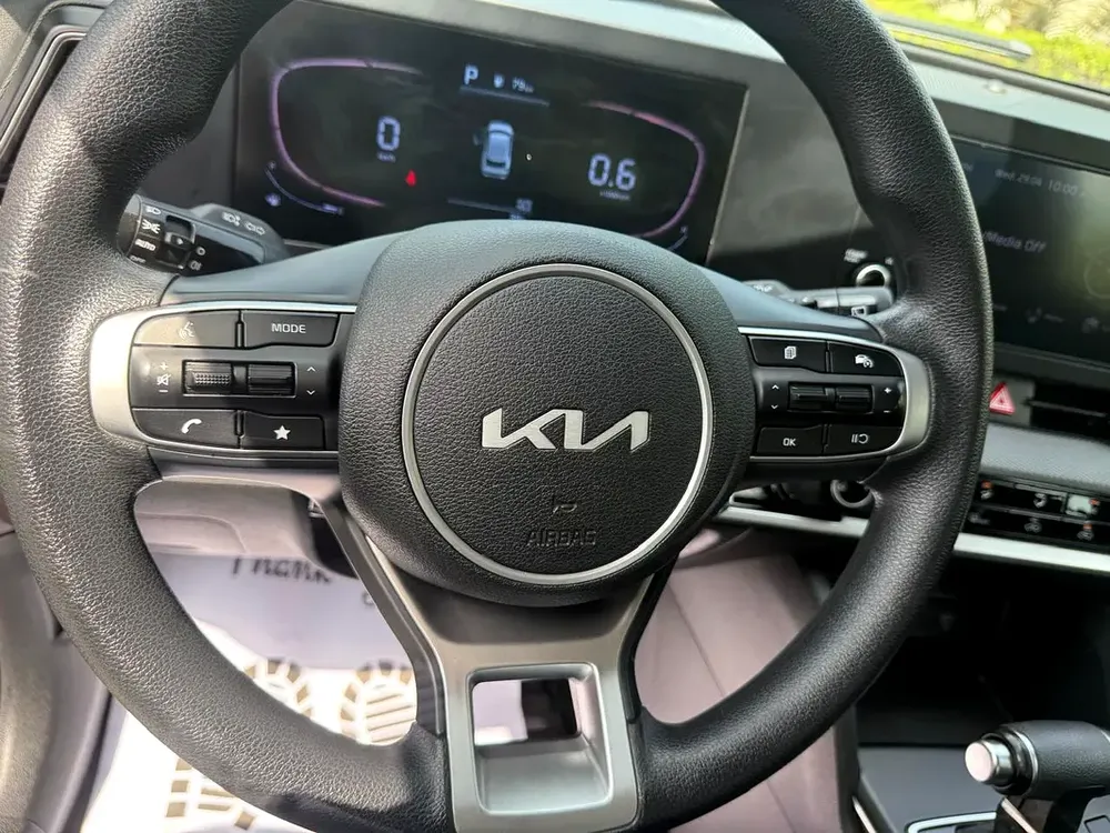 2023 Kia Sportage EX GCC Specs - Pristine Condition - Image 12