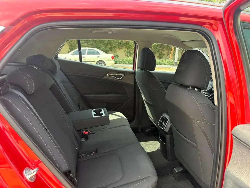 2023 Kia Sportage EX GCC Specs - Pristine Condition - Image 13