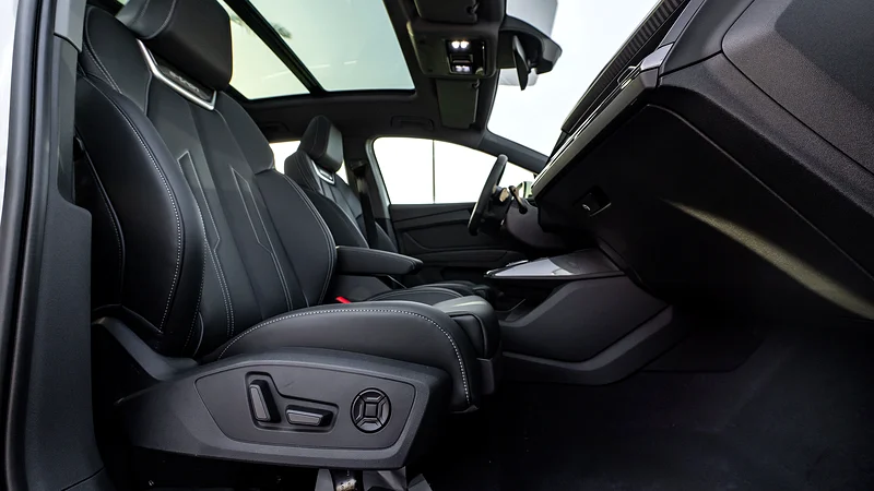 2025 | AUDI E-TRON Q4 TOP VERSION E/V - Image 14