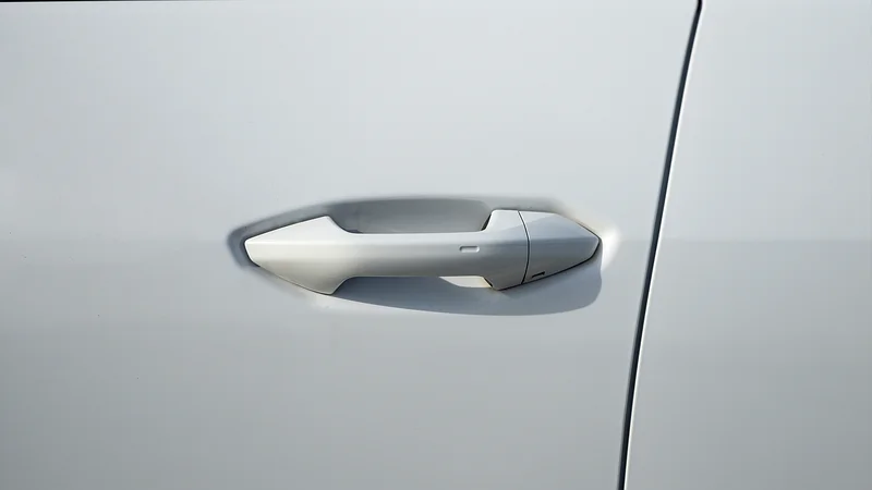 2025 | AUDI E-TRON Q4 TOP VERSION E/V - Image 6