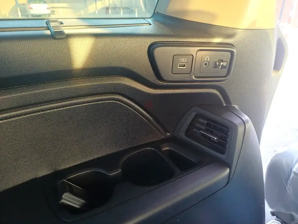 Honda Odyssey Touring 2022 GCC Specs/ full option, full history service - Image 11