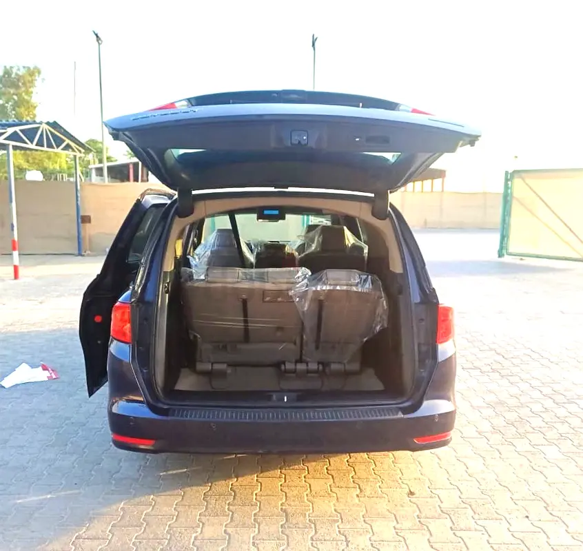 Honda Odyssey Touring 2022 GCC Specs/ full option, full history service - Image 12