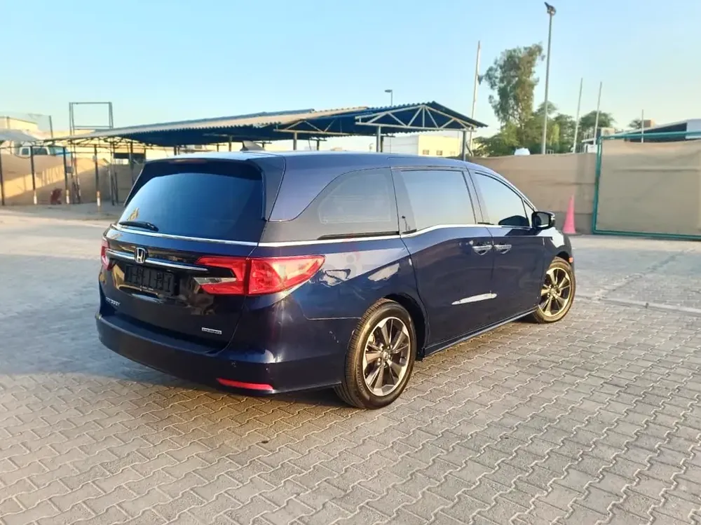 Honda Odyssey Touring 2022 GCC Specs/ full option, full history service - Image 14