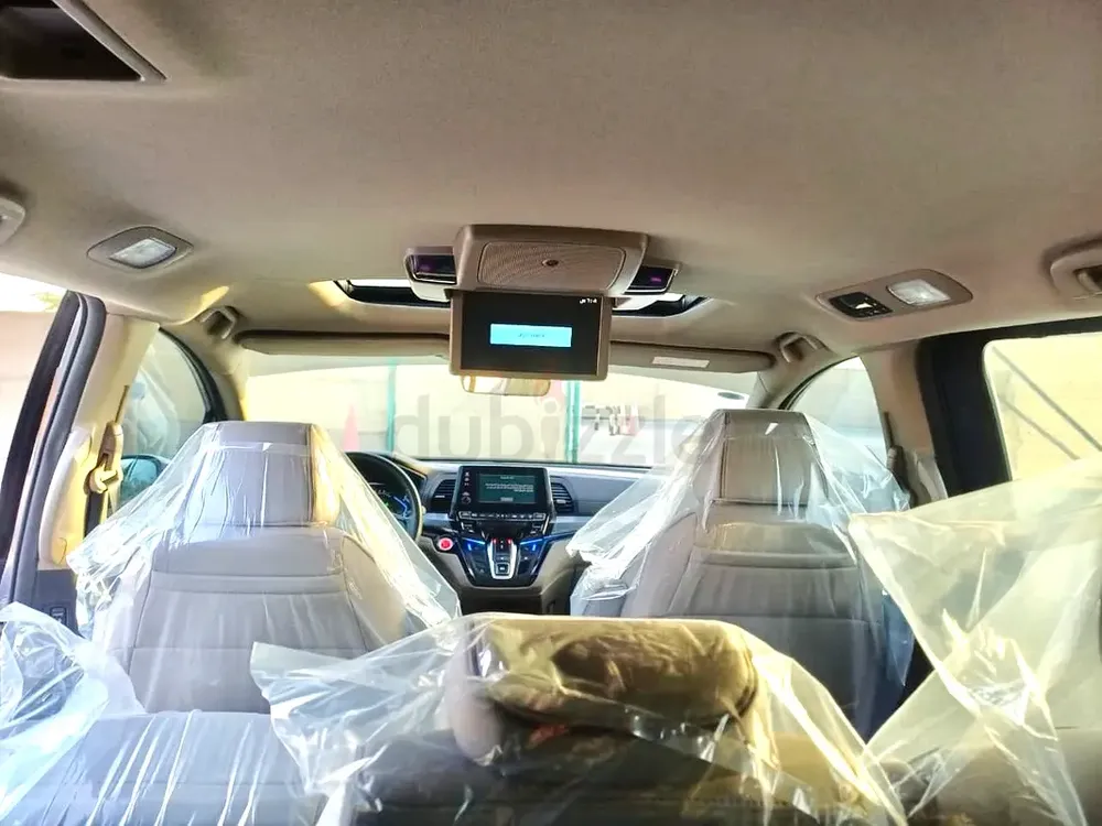 Honda Odyssey Touring 2022 GCC Specs/ full option, full history service - Image 8