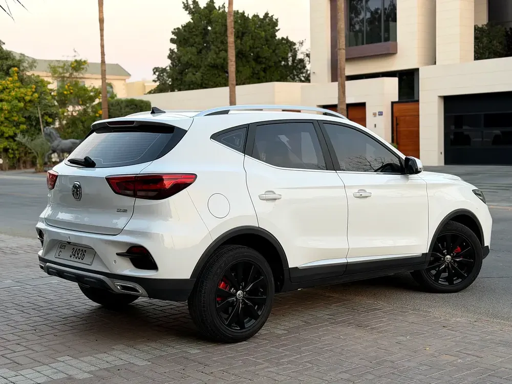 MG ZS Mid Option 2023 White Low Mileage Like New - Image 6