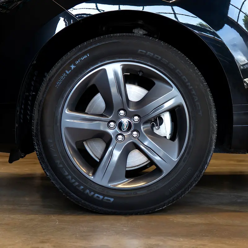 AED 3,449 pm • 0% Downpayment • Range Rover Velar P250 S  • 1 Year Warranty - Image 7