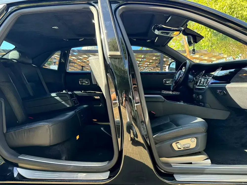2013 Rolls-Royce Ghost Standard | GCC Specs | Pristine Condition - Image 4