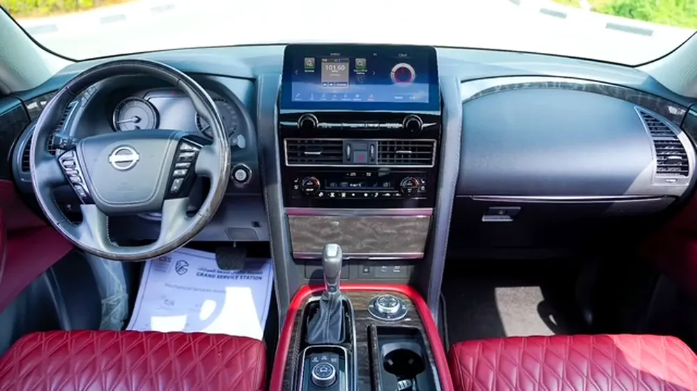2024 Nissan Patrol LE Platinum - GCC Specs - WITH 5 YEARS WARRANTY FROM DEALER VERY CLEAN CAR - Image 5