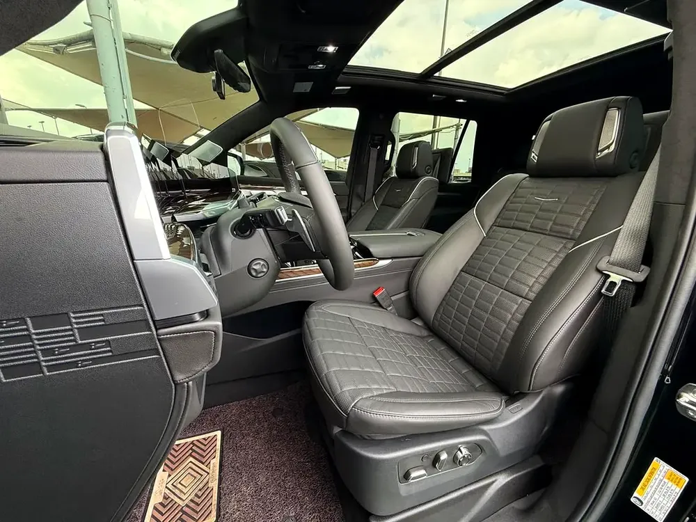 Cadillac Escalade 600model 2025 import from Korea original paint كاديلاك اسكاليد 600 موديل 2025 - Image 10