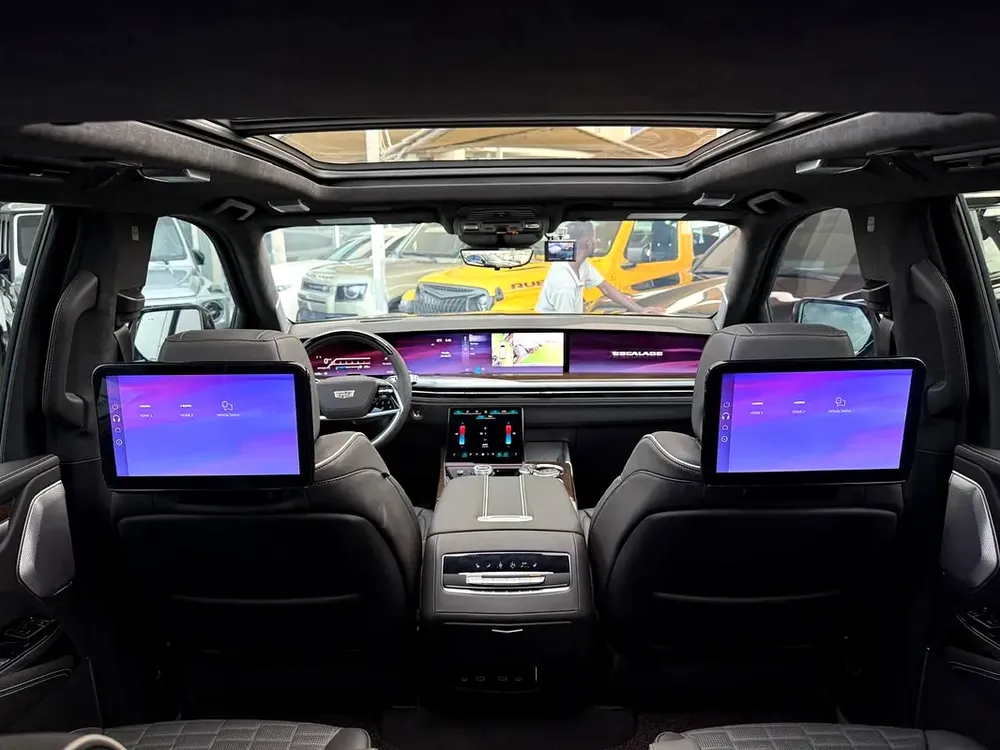 Cadillac Escalade 600model 2025 import from Korea original paint كاديلاك اسكاليد 600 موديل 2025 - Image 14