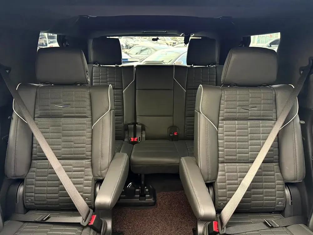 Cadillac Escalade 600model 2025 import from Korea original paint كاديلاك اسكاليد 600 موديل 2025 - Image 18