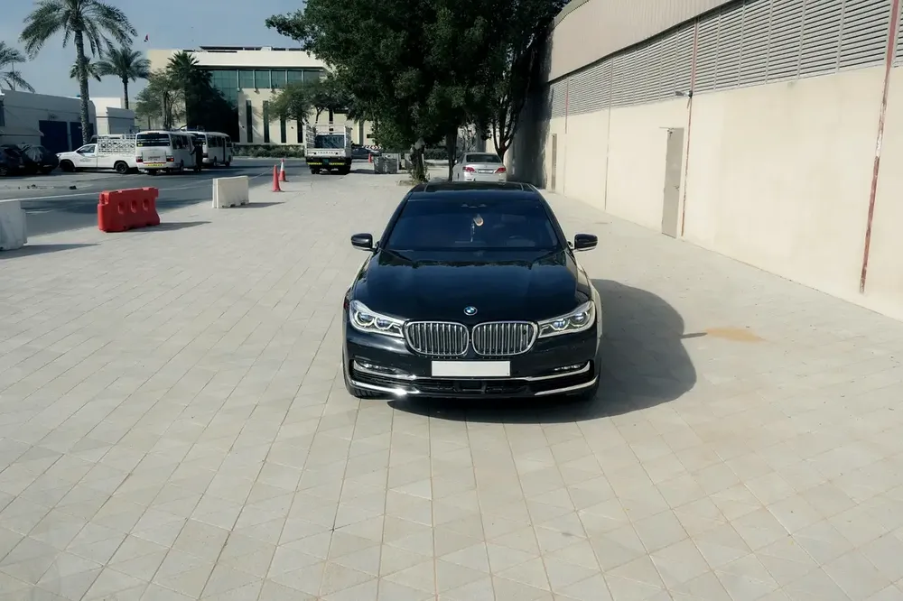 BMW 750Li xDrive 2018 GCC Specs - Pristine Condition - Image 7