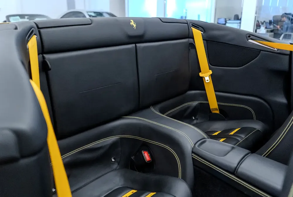 2013 Ferrari California, With Service Contract, Excellent Condition GCC Specs - Image 13