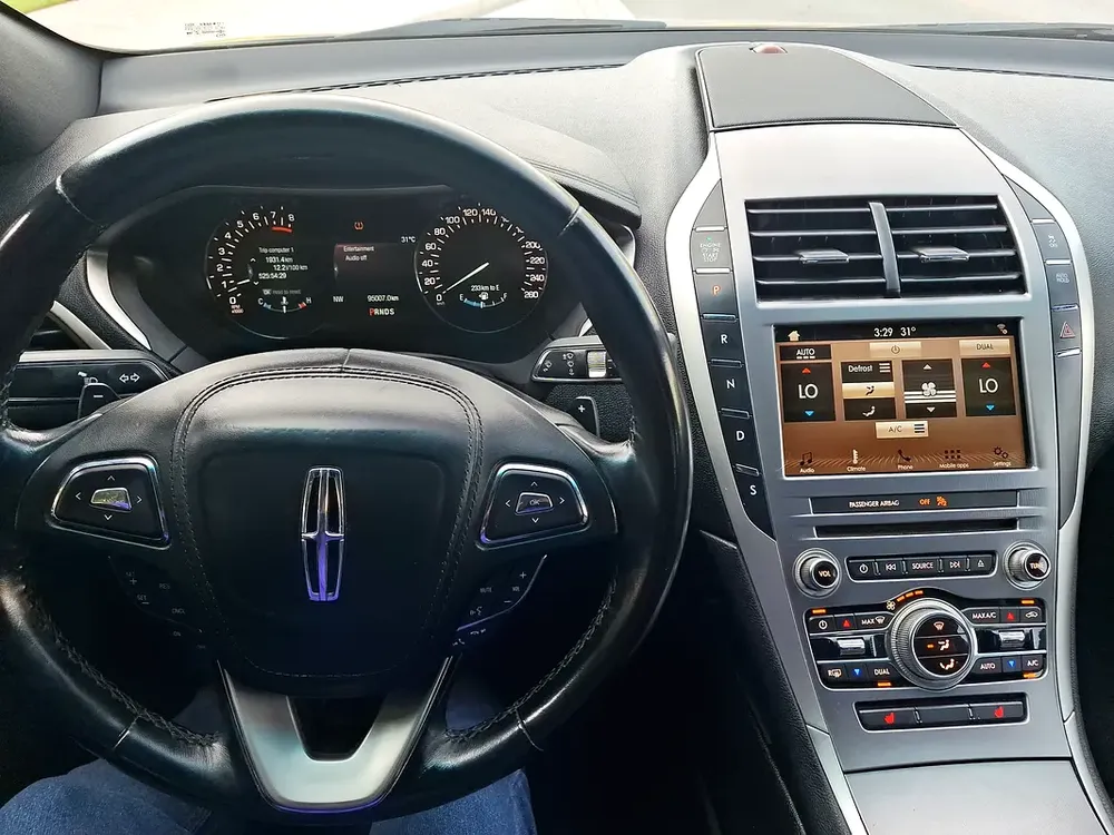 2018 Lincoln MKX ALL NEW TYRES ONLY 98000 KMS All NEW TYERS  NEW BATTERY - Image 9