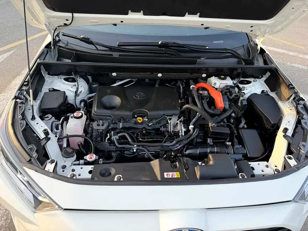 2019 Toyota RAV4 XSE hybrid - Image 10