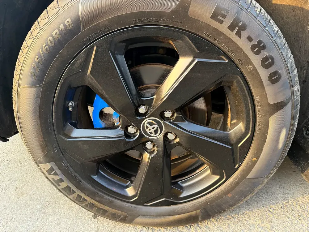 2019 Toyota RAV4 XSE hybrid - Image 19