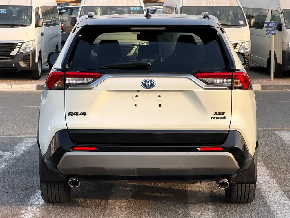 2019 Toyota RAV4 XSE hybrid - Image 5