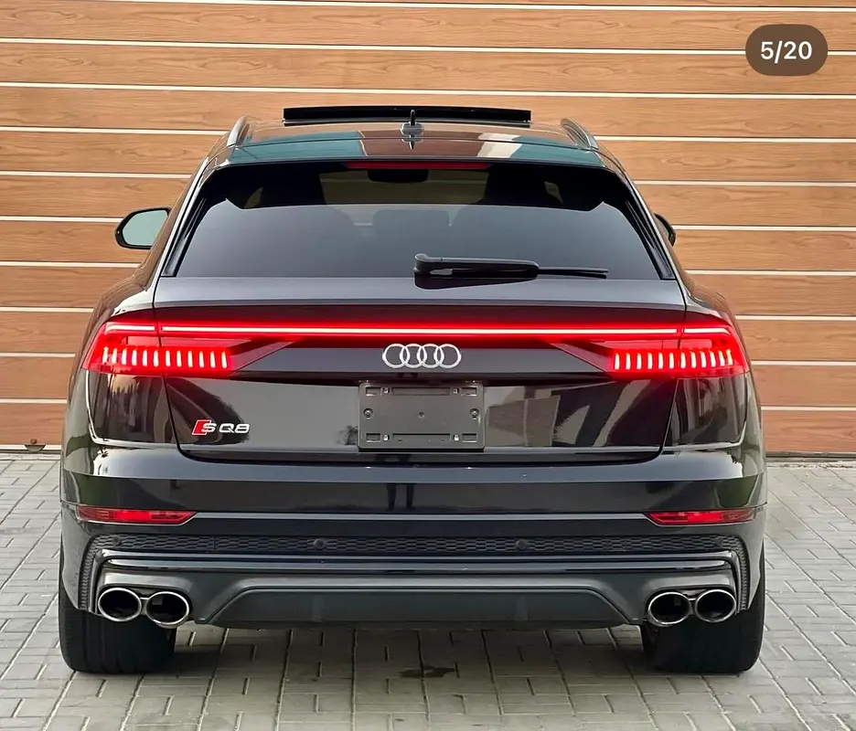 2021 Audi Q8 55 TFSI quattro S line Black Edition - American Specs - Image 4