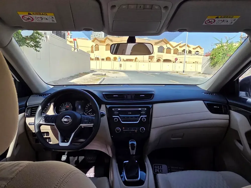 NISSAN XTRAIL 2.5 4 AWD #  2021 GCC # WELL MAINTAINED CAR FOR SALE AED 52000. - Image 7