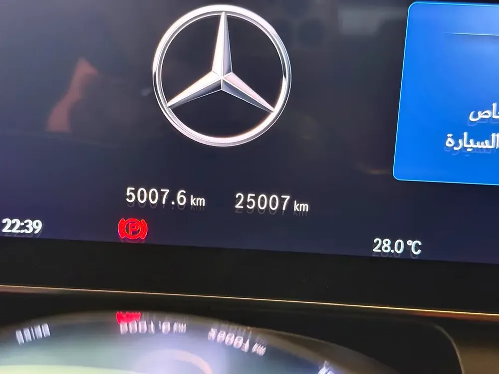 Mercedes GLC300 import from Korea model 2025 original paint مرسيدس جي الـ سي ٣٠٠ كوري موديل ٢٠٢٥ - Image 7