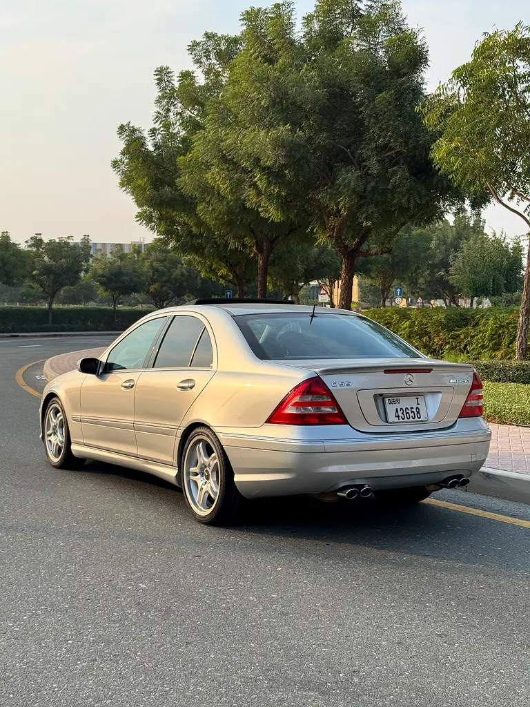 Mercedes C55 Amg original fully Serviced In Mint Condition - Image 4