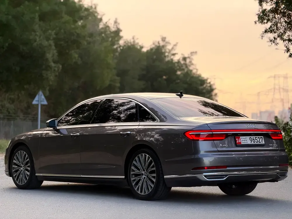 GCC Specs Audi A8 55 TFSI Quattro 2020 - Pristine Condition - Image 10
