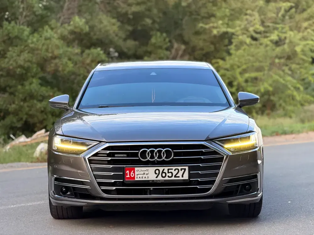 GCC Specs Audi A8 55 TFSI Quattro 2020 - Pristine Condition - Image 4