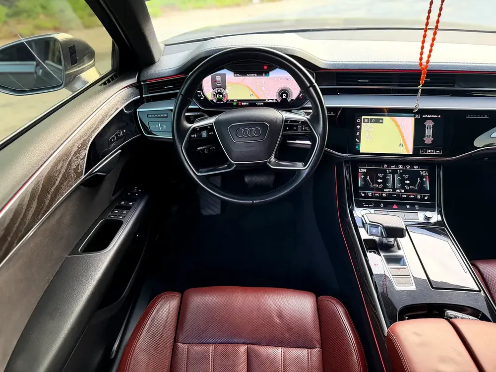 GCC Specs Audi A8 55 TFSI Quattro 2020 - Pristine Condition - Image 6