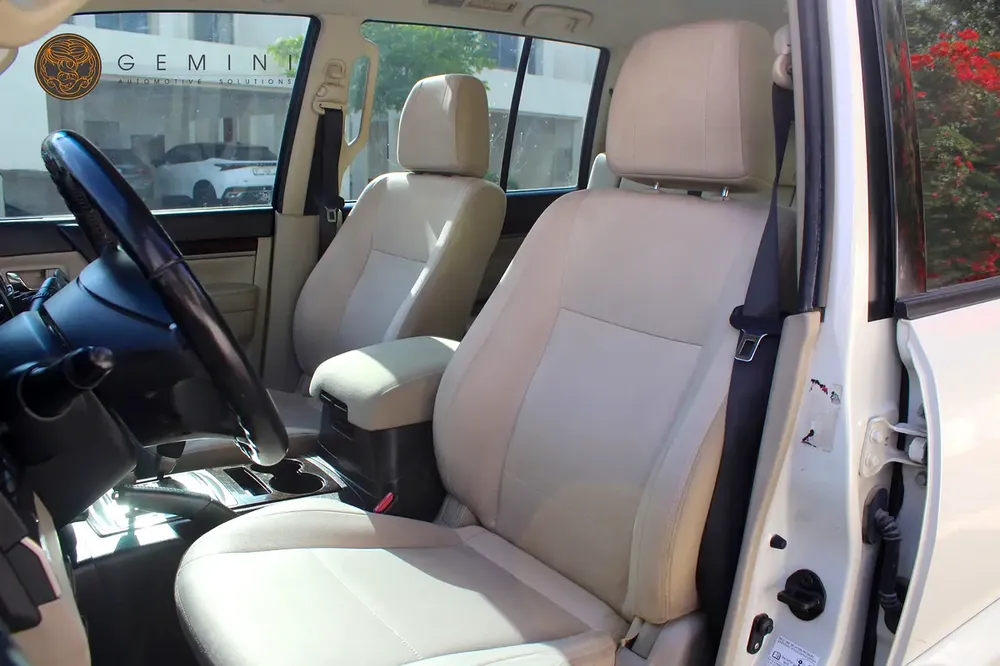 Mitsubishi Pajero 3.5 Gold Edition 2017 GCC Spec - Image 14