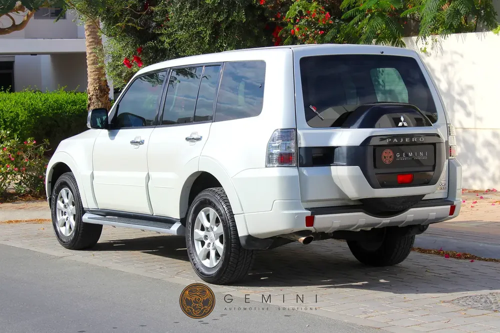Mitsubishi Pajero 3.5 Gold Edition 2017 GCC Spec - Image 5