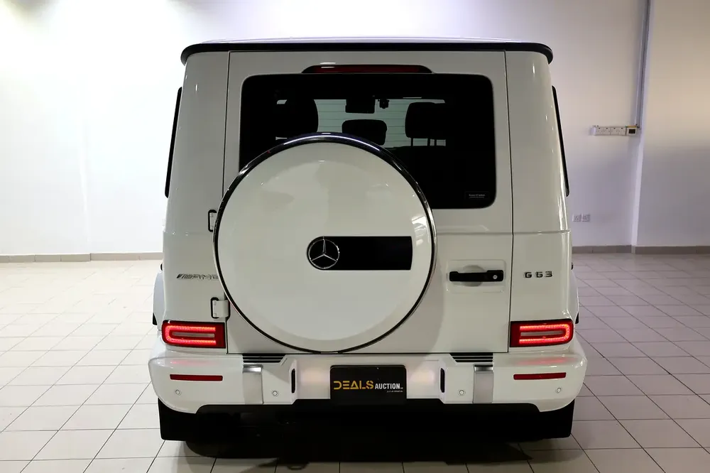 2023 !!  Mercedes-Benz G 63 AMG || Full Service in agency || super clean - Image 4