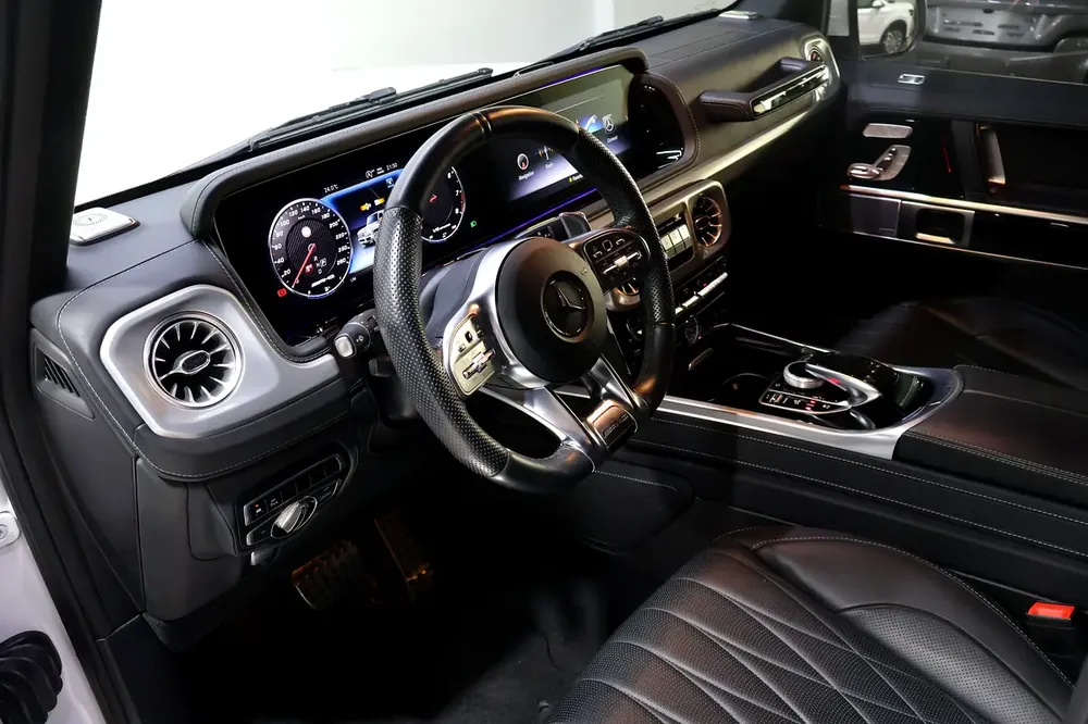 2023 !!  Mercedes-Benz G 63 AMG || Full Service in agency || super clean - Image 6