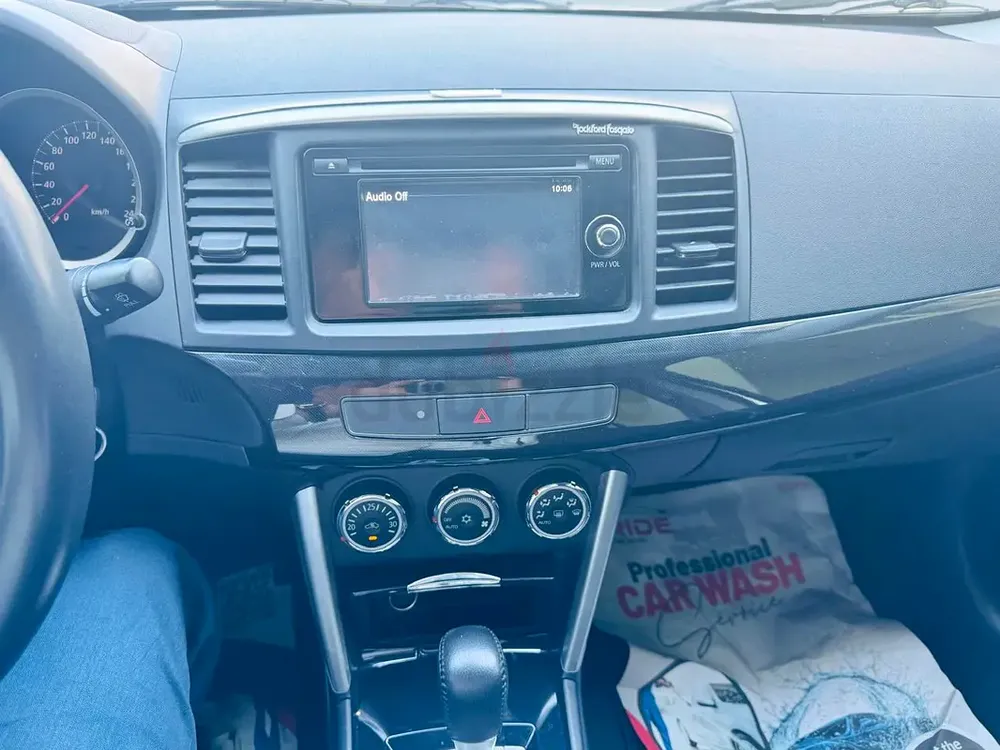 Mitsubishi Lancer GT - Image 8