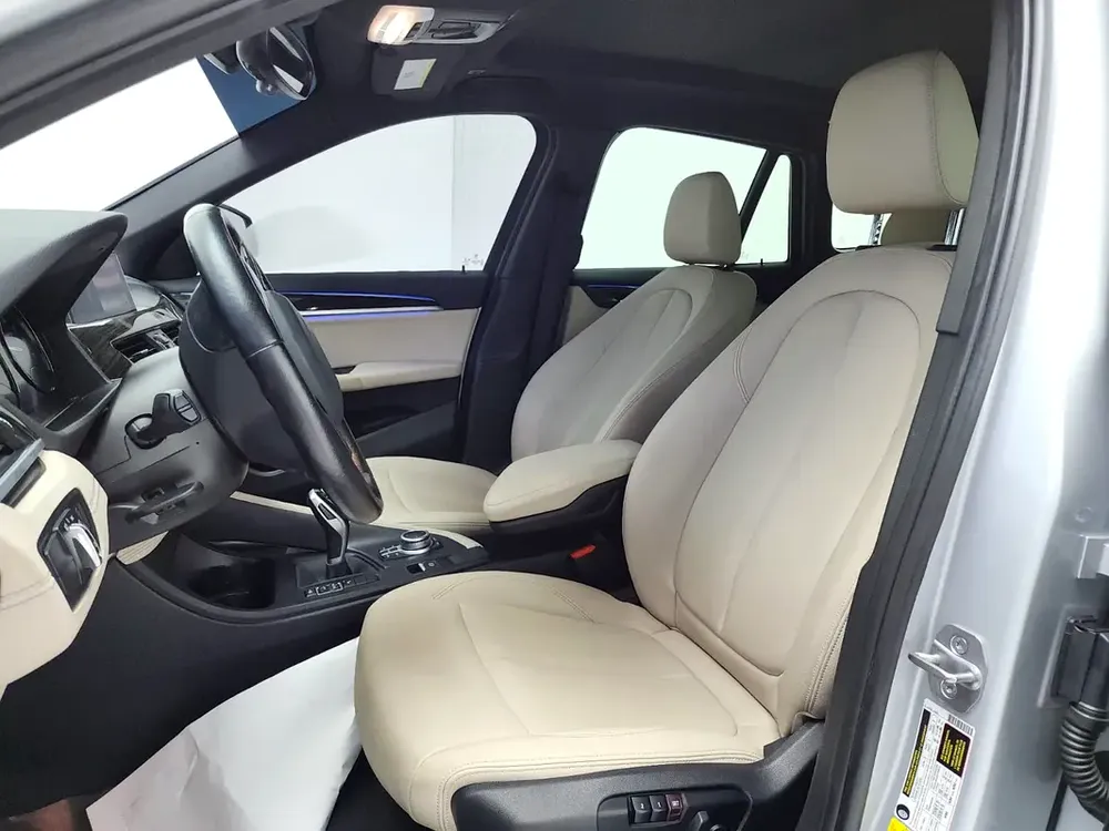 BMW X1 xDrive28i 2021 - American Specs - Excellent Condition - Image 8