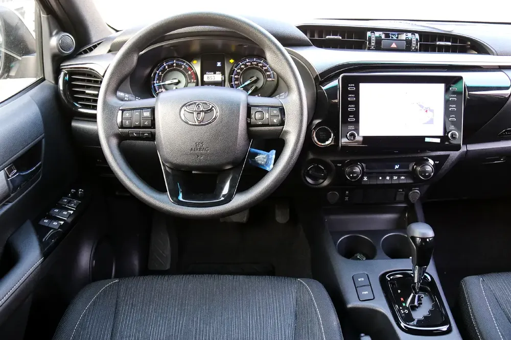 HILUX V6 AT MLM 2025 - For Export - Image 9
